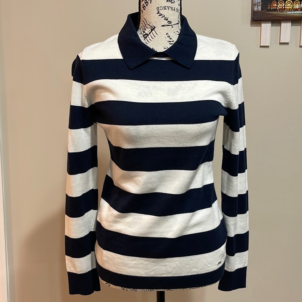 Tommy Hilfiger knitted sweater. Size S